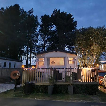 Willa The Hygge Retreat At 7 Lakes Country Park, Lincolnshire Crowle  Zewnętrze zdjęcie